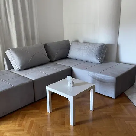Apartamento Kinderfreundliches Mit Garten By Interhome
